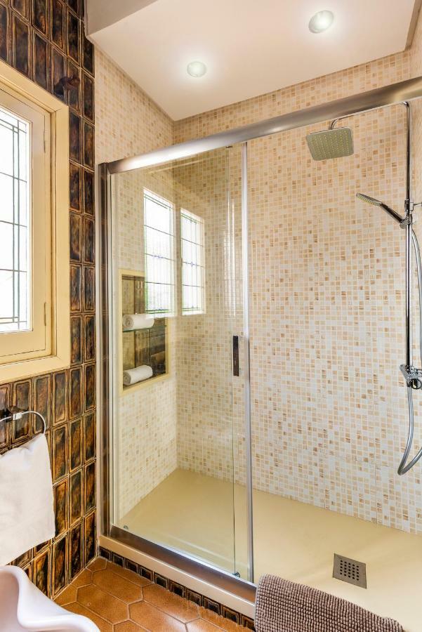 Hsh Suites Barrio Santa Cruz Севилья Экстерьер фото