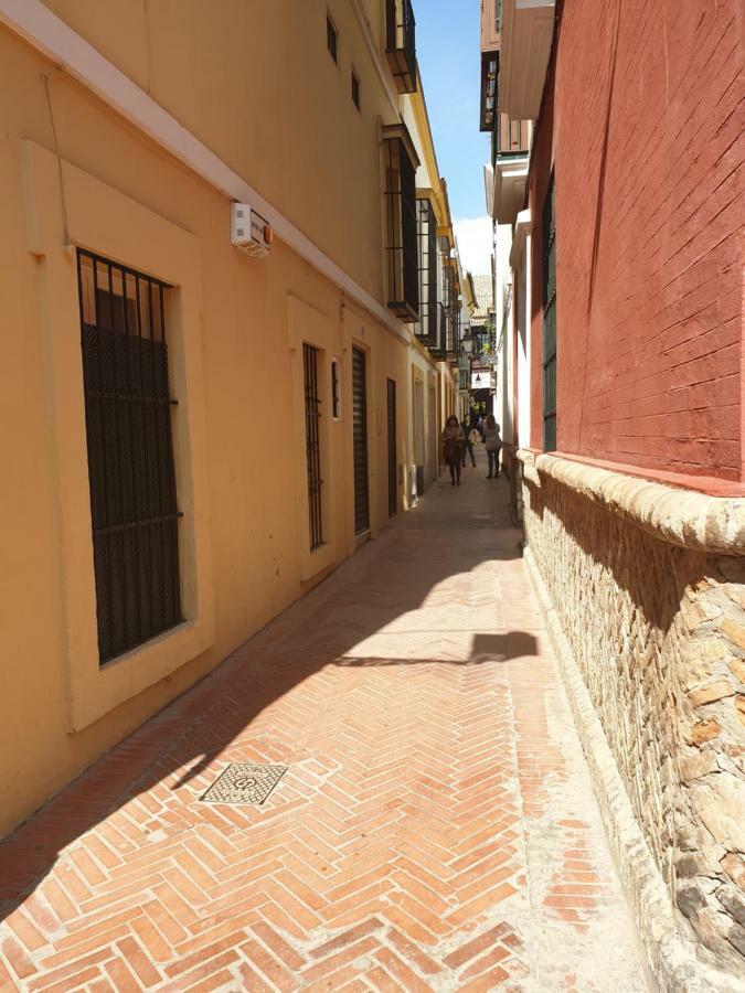 Hsh Suites Barrio Santa Cruz Севилья Экстерьер фото